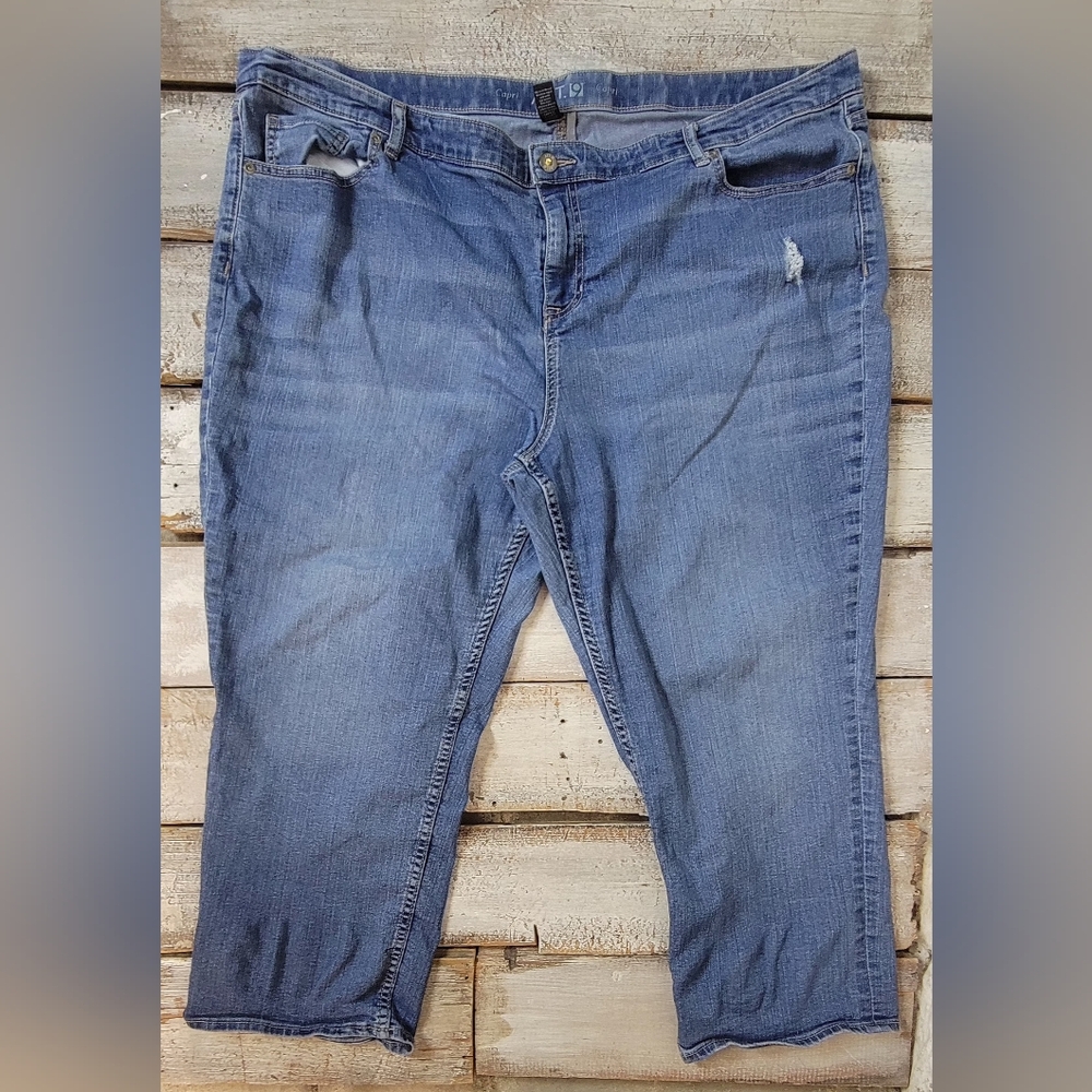 Apt. 9 Distressed Blue Crop Jeans Size 24